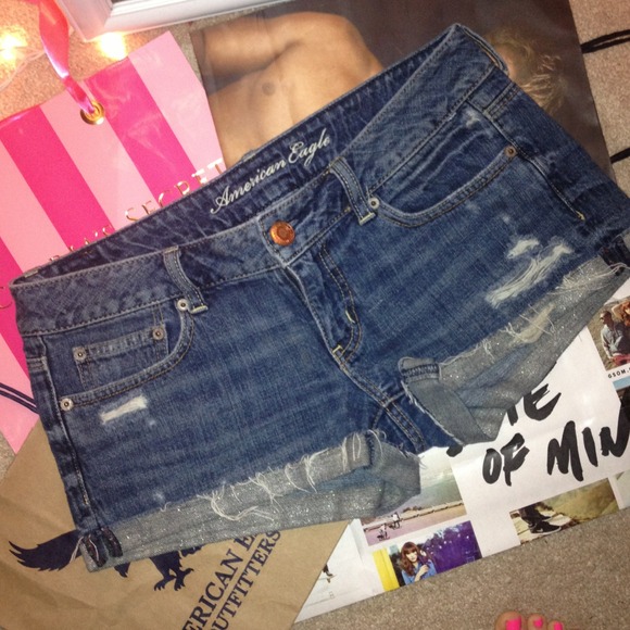 Dark wash American Eagle denim shorts