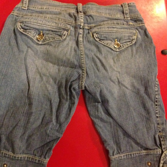 Capris - Picture 4 of 4