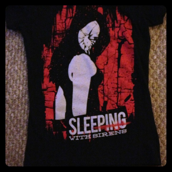 Sleeping With Sirens girls band tee