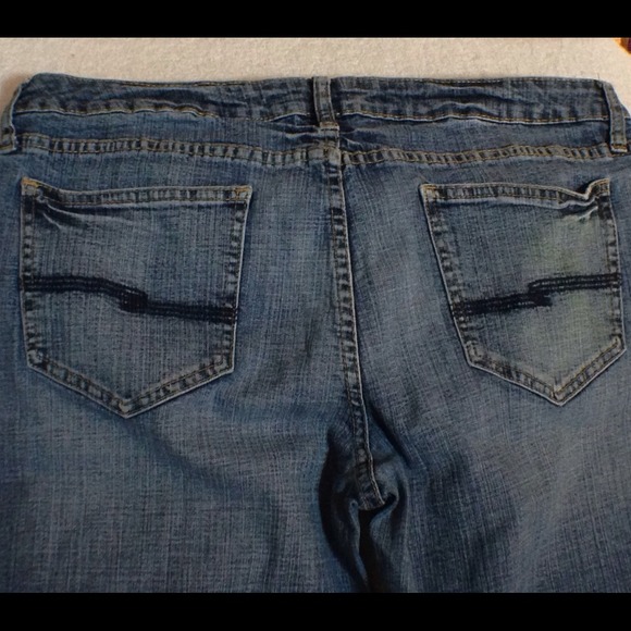 👖Arizona Juniors Boot Cut Jeans👖 - Picture 3 of 3