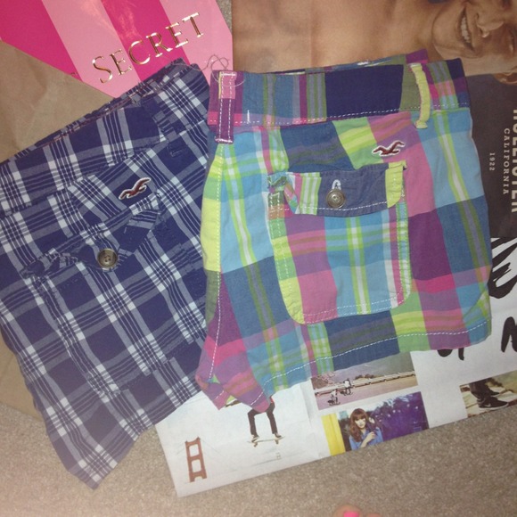 Plaid pattern Hollister shorts bundle