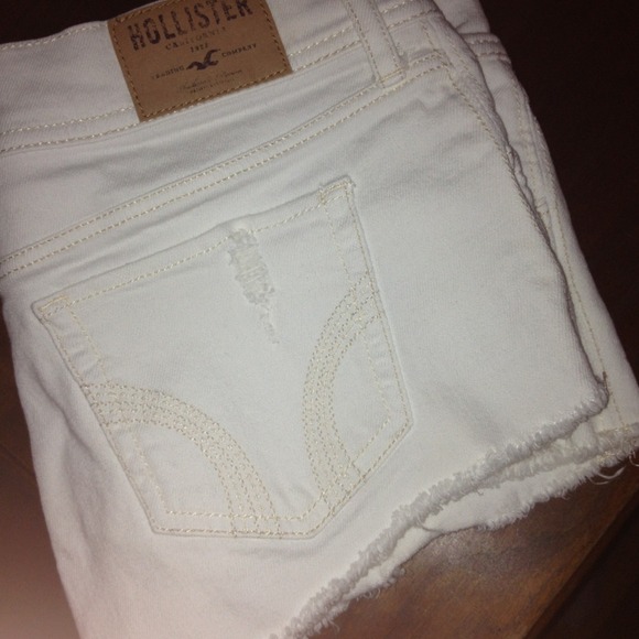 White Denim Hollister shorts