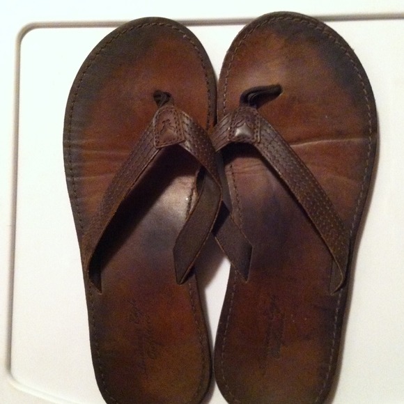 America Eagle leather flip flops!