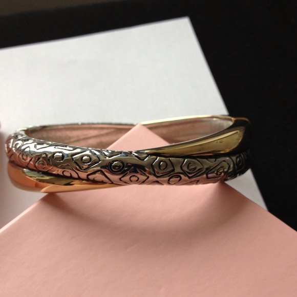 Two tone criss cross fashion bangle - Picture 1 of 1