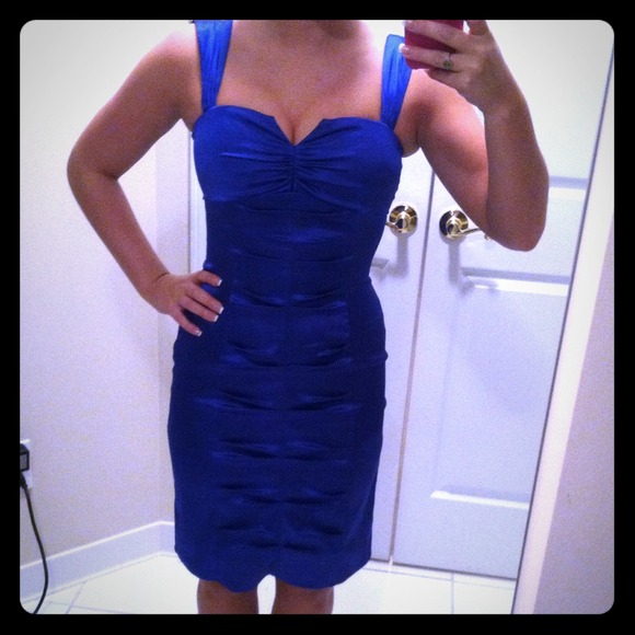 Short blue formal dress