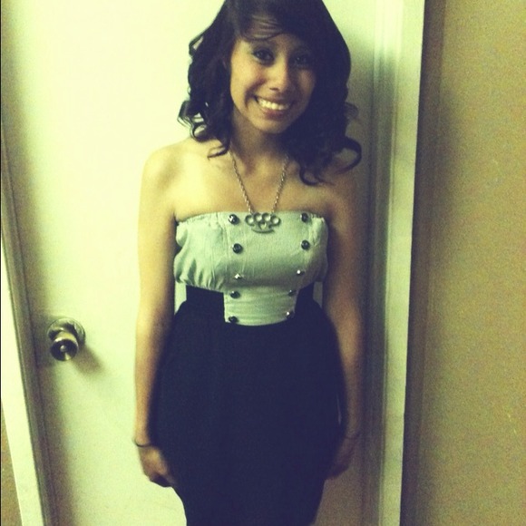 Dress - Picture 2 of 2