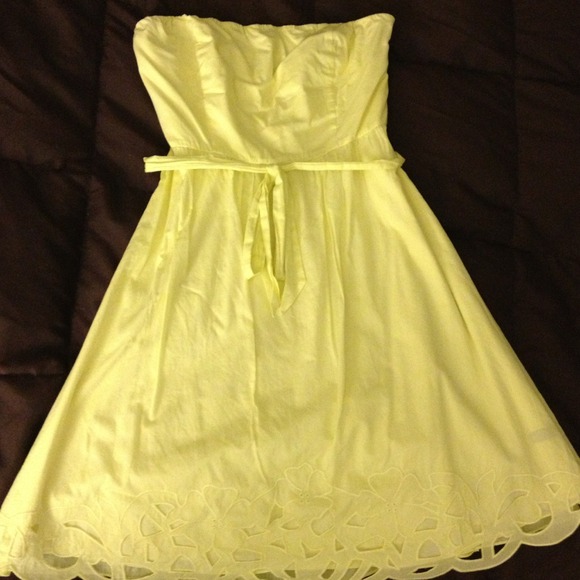 Bundle for @edaiutolo(Yellow and green dresses)