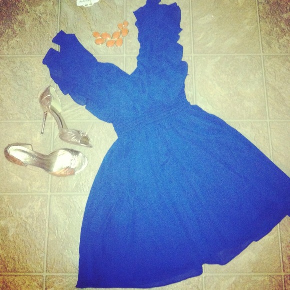 Arden B. Sz S / M Royal blue ruffle dress - Picture 3 of 4