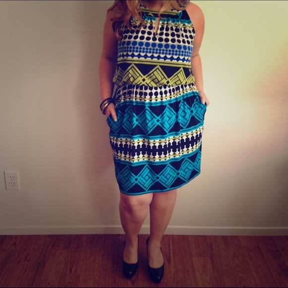 Dresses & Skirts - *Gorgeous Dress! Sz 14