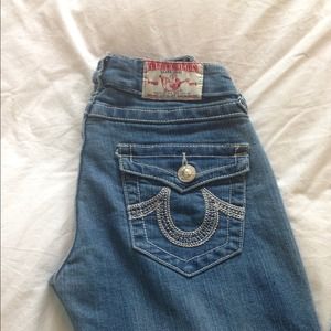 Bundle for @alwrigqr