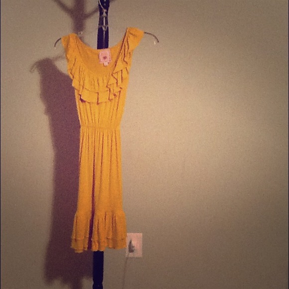 Yellow dress and gold sling backs