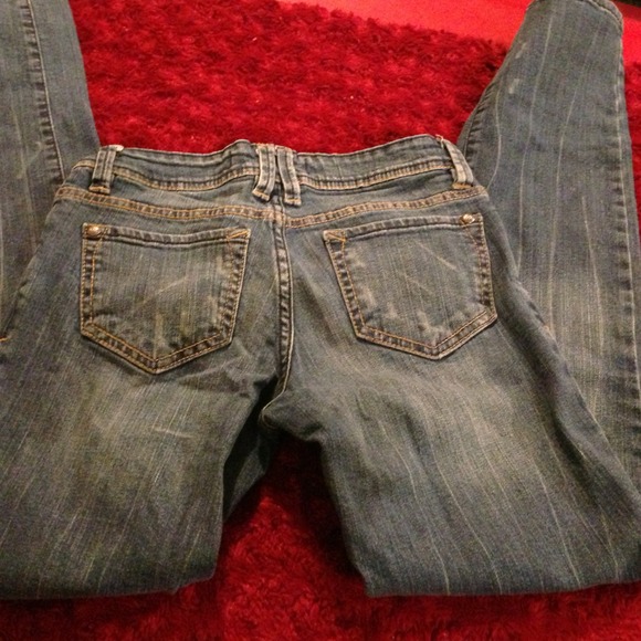 Jeans - Picture 2 of 4