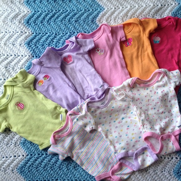 🚨REDUCED🚨Onesies📦Bundle📦