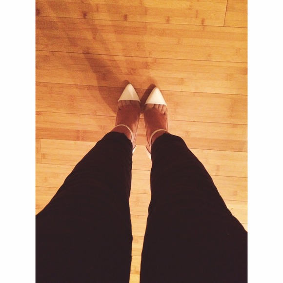 Cap Toe Pointy Heels w/ Plastic Sides