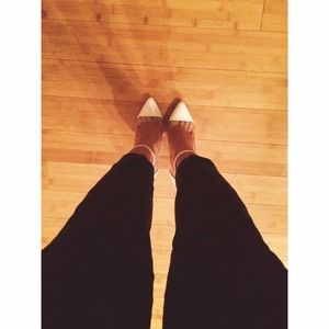 Cap Toe Pointy Heels w/ Plastic Sides