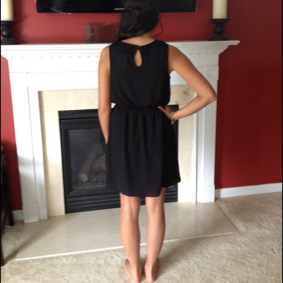 🚫SOLD🚫🎉Nordstrom's little black dress🎉 - Picture 3 of 3