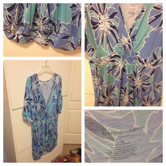SOLD Blue bubble hem tunic