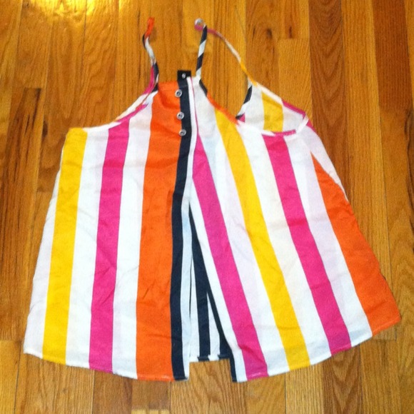 SOLD Colorful top - Picture 2 of 4