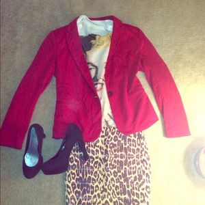 🙌REDUCED🙌Leopard Mini (other items not included)