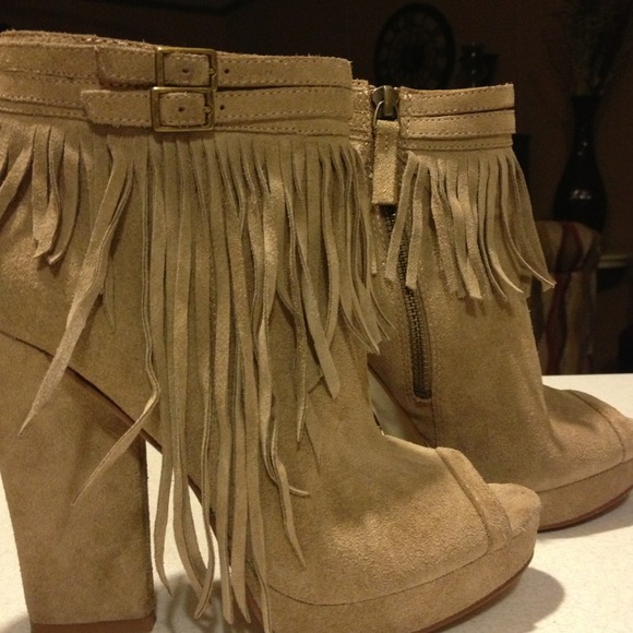 Nine West shoes TRADED