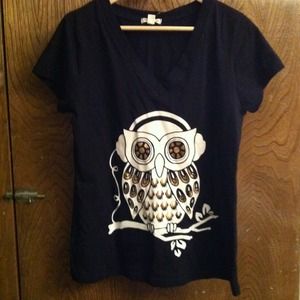 Black top with owl detail