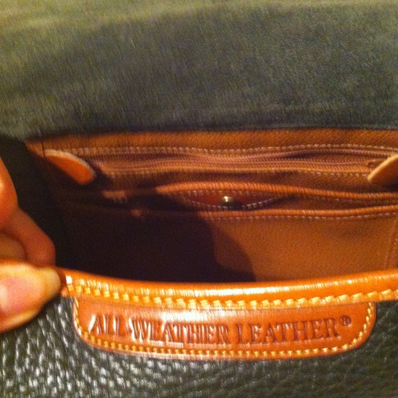 🍒AUTHENTIC DOONEY & BOURKE.🍒 Vintage. Great cond - Picture 4 of 4