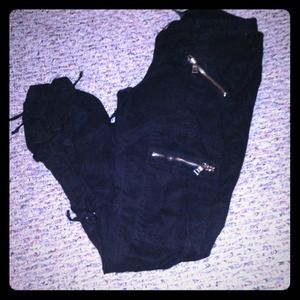 ⛔Reserved⛔ Guess Jeans Cargo Skinny pants