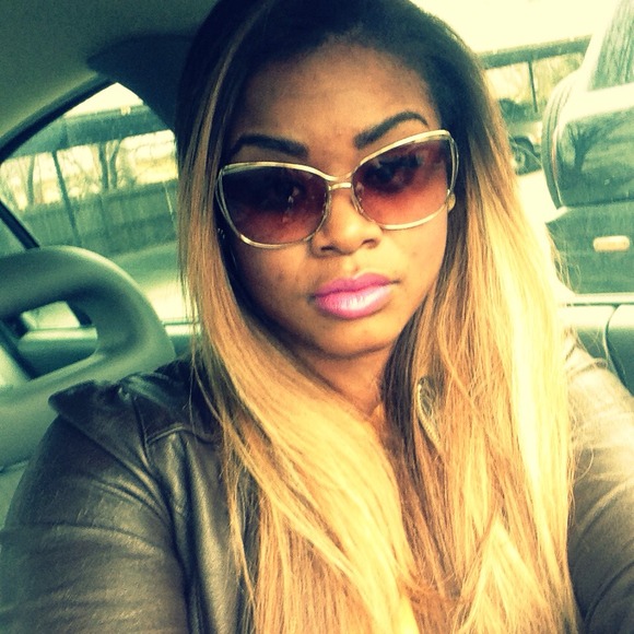 Miu Miu sunglasses! Authentic!! - Picture 4 of 4