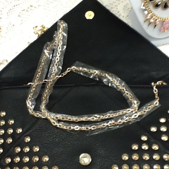 Envelope Clutch! - Picture 3 of 3