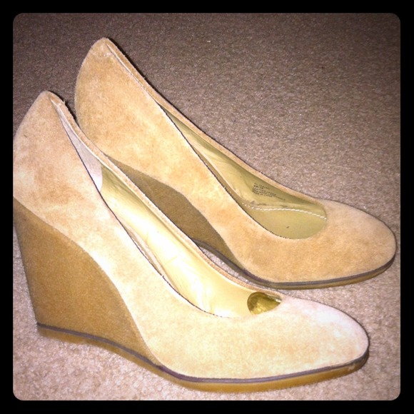 Bcbgeneration platform nude wedges