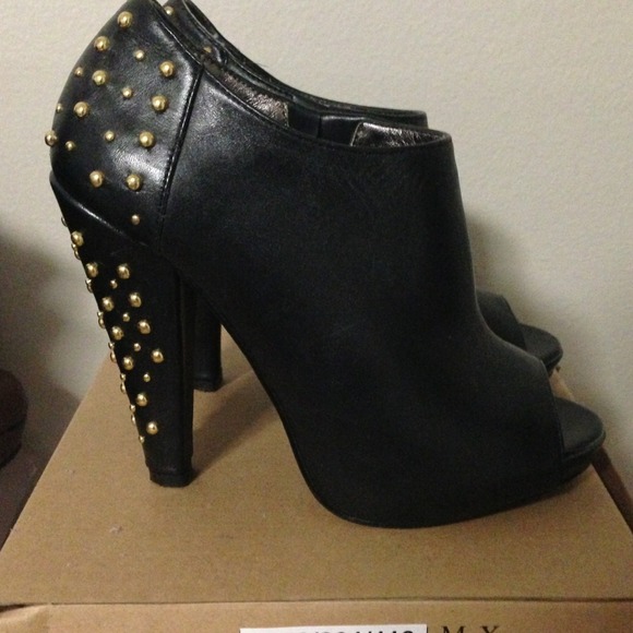 Steve Madden studded peep toe booties