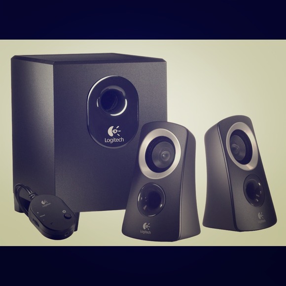 NWT Logitech Speaker & Subwoofer set!!