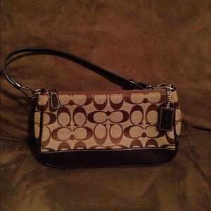 💯% Authentic Small Coach Purse