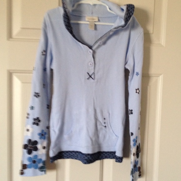 🚨BUNDLED🚨 Girls shirt