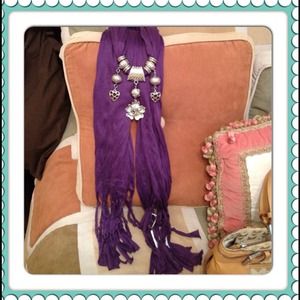 💢💢SOLD💢💢 @angelicface128-Jeweled -55% silk