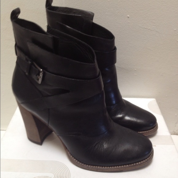 Reduced!! Sigerson Morrison Hannah Booties
