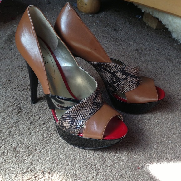 Guess heels