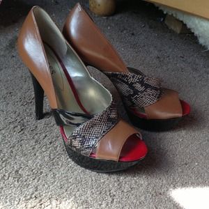 Guess heels