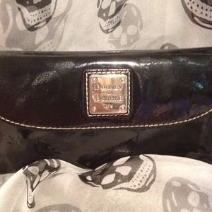 💯% Authentic Dooney & Bourke Checkbook Wallet