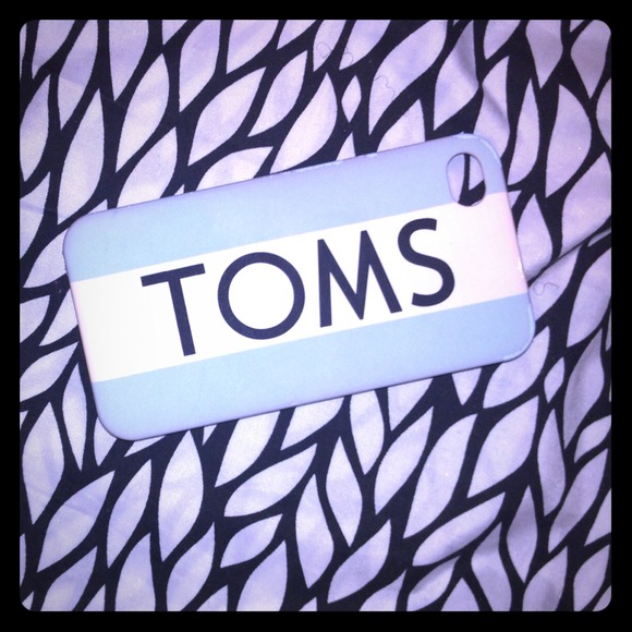 TOMS iPhone 4 case