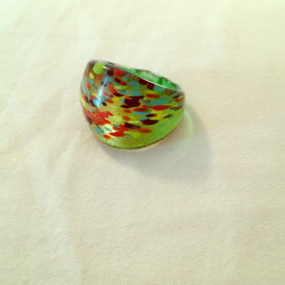 Green based rainbow glass ring - Picture 1 of 2