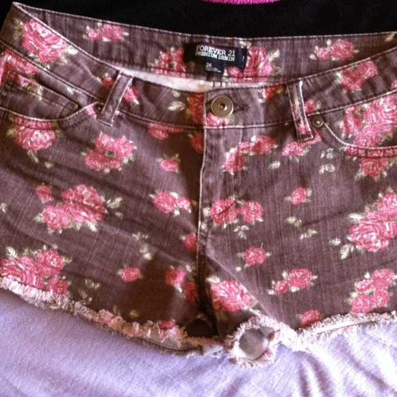 Floral shorts size 26 - Picture 1 of 3