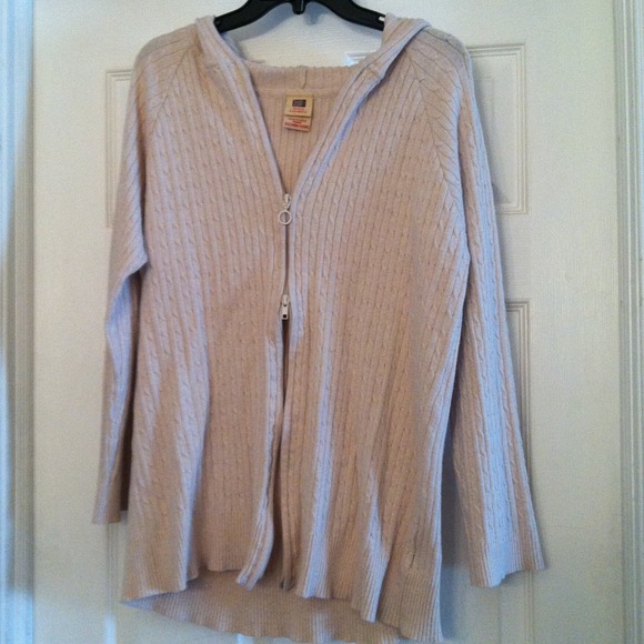 Cable knit cardigan sweater with double zipper 2X.