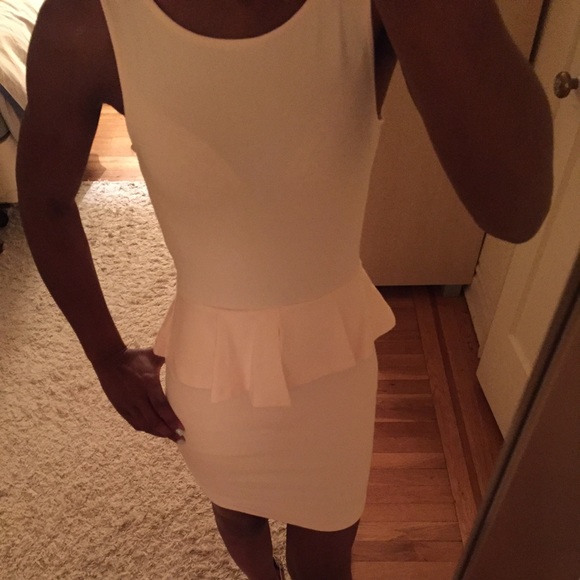 Zara Soft Pink Peplum Dress - Picture 4 of 4
