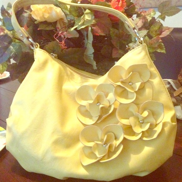 Nine Co. Handbags - Great summer handbag