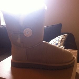 ***On hold*** W bailey button stingray 3351 w/ BLK