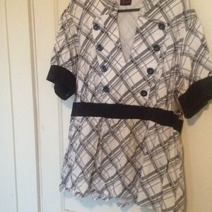 Plus size torrid top size 4 REDUCED!!