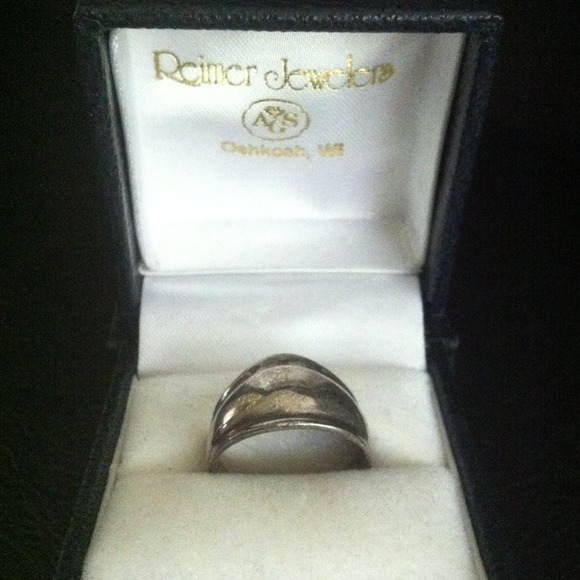 Ring bundle for iwanturstuff