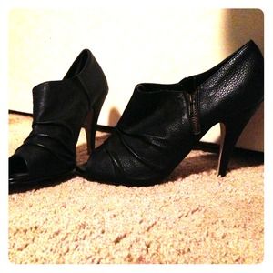 Steve Madden booties