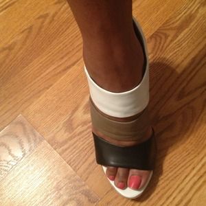 Carlos Santana Neutral Sandal! PRICE REDUCED!!